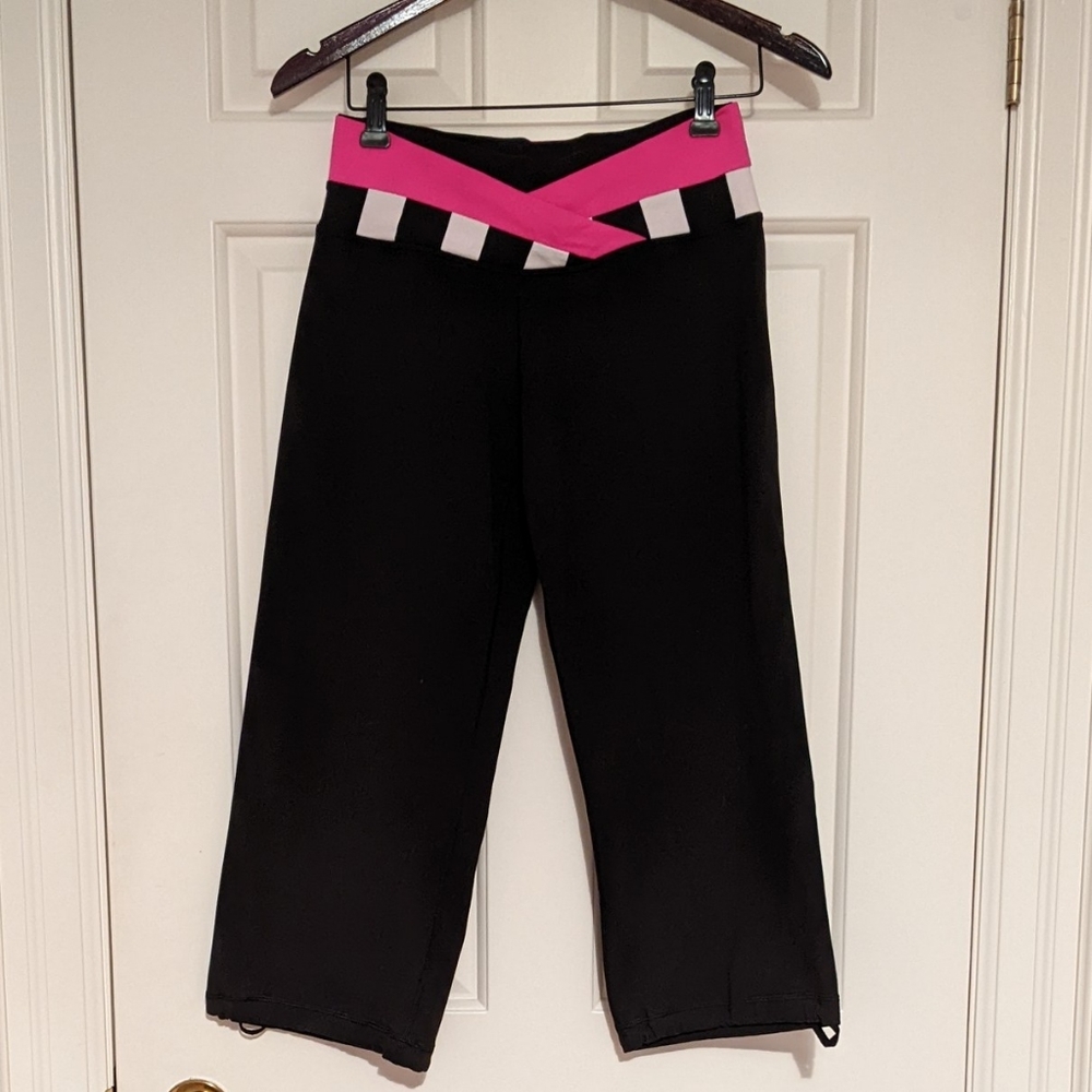 Lululemon Cropped Yoga Pants